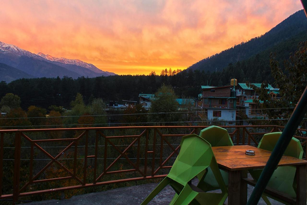 Hostel Yolo Backpackers - Manali Exteriér fotografie