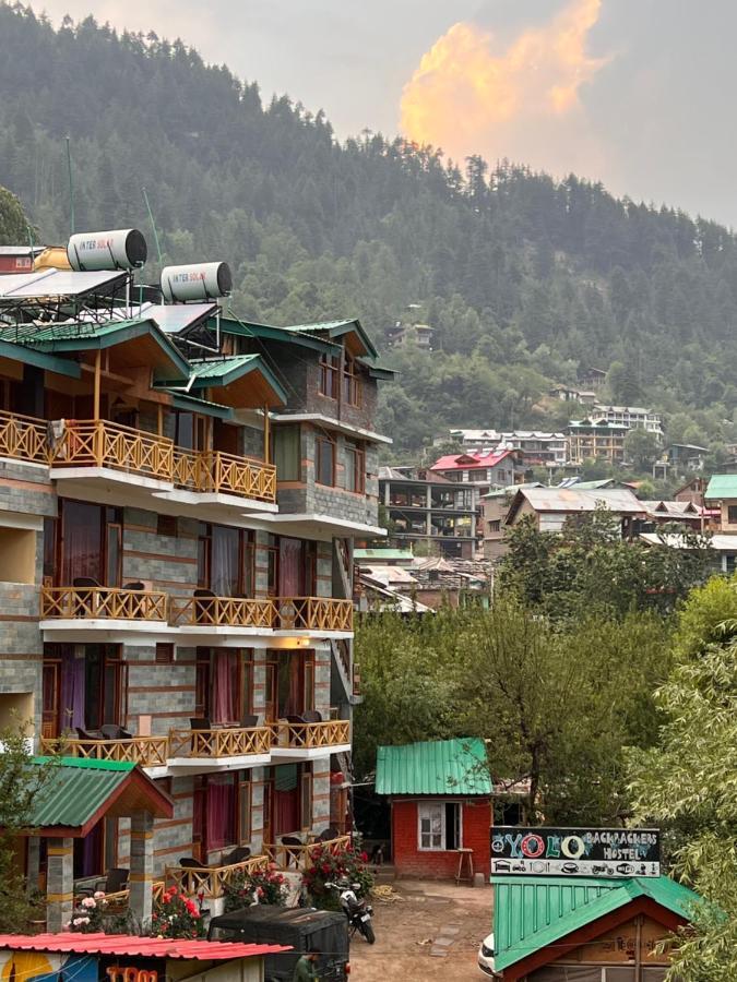 Hostel Yolo Backpackers Max - Manali Exteriér fotografie