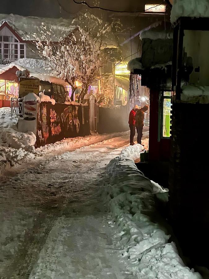 Hostel Yolo Backpackers Max - Manali Exteriér fotografie