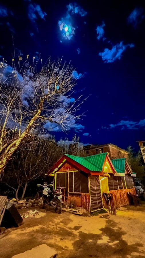 Hostel Yolo Backpackers - Manali Exteriér fotografie