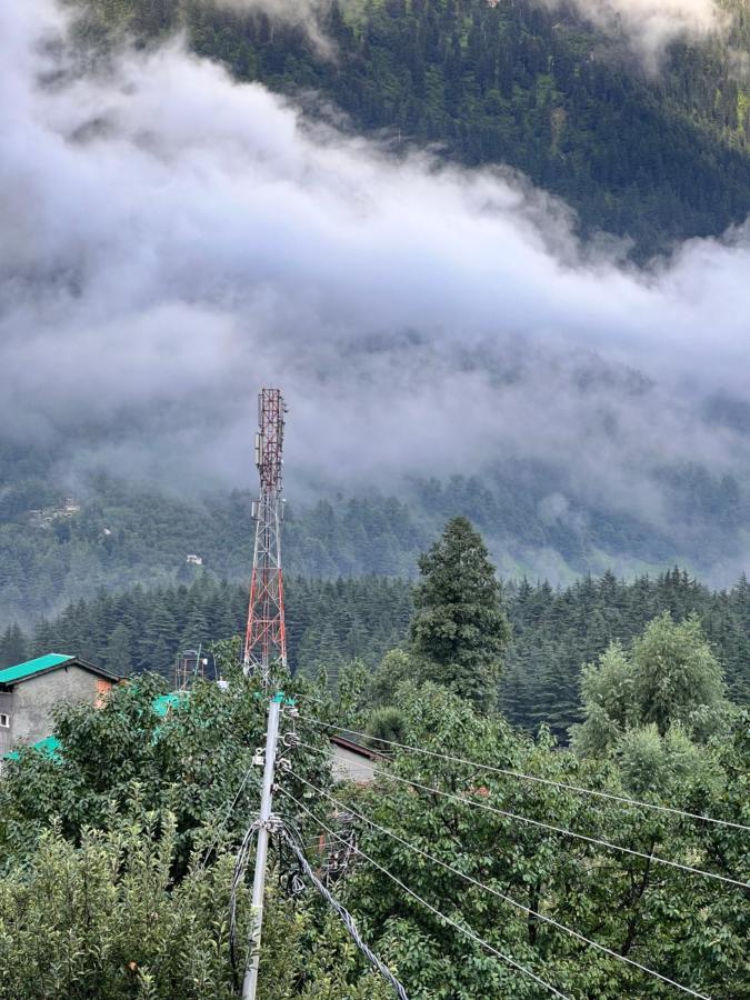 Hostel Yolo Backpackers - Manali Exteriér fotografie