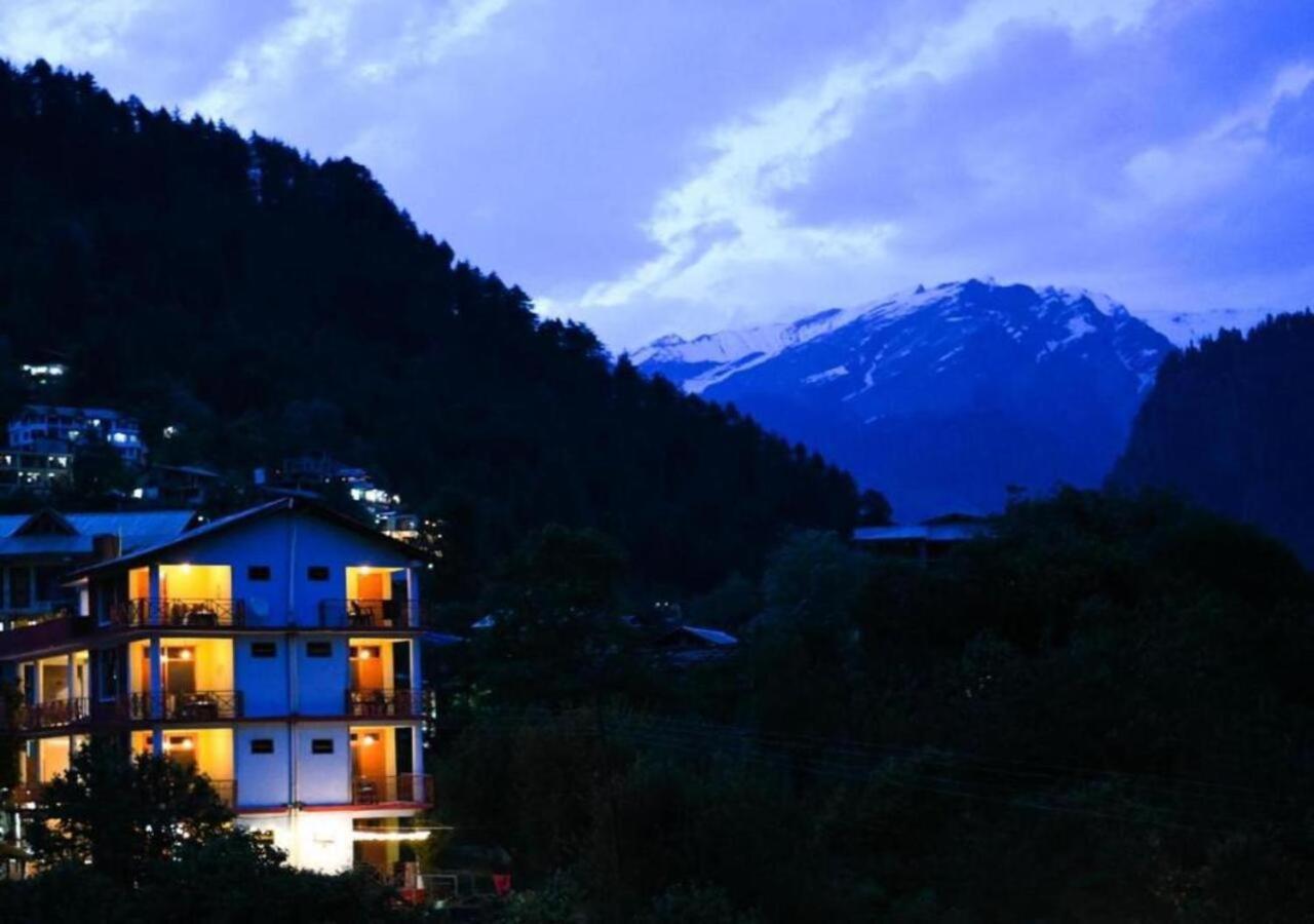 Hostel Yolo Backpackers Max - Manali Exteriér fotografie