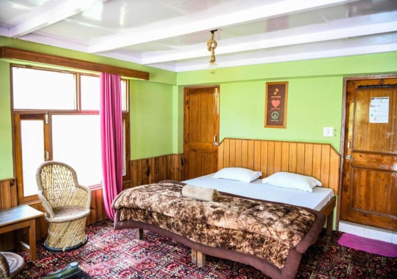 Hostel Yolo Backpackers Max - Manali Exteriér fotografie