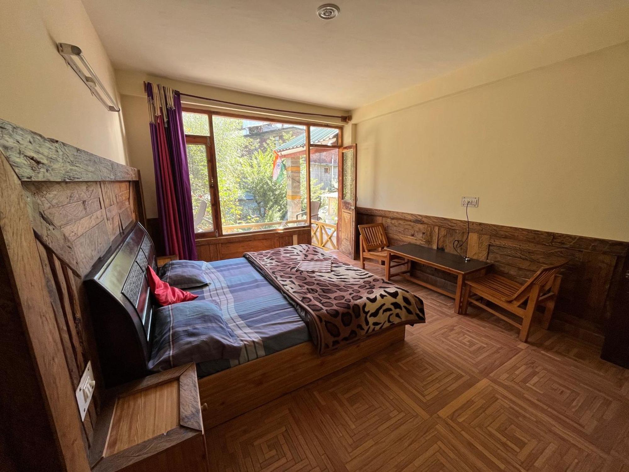 Hostel Yolo Backpackers - Manali Exteriér fotografie